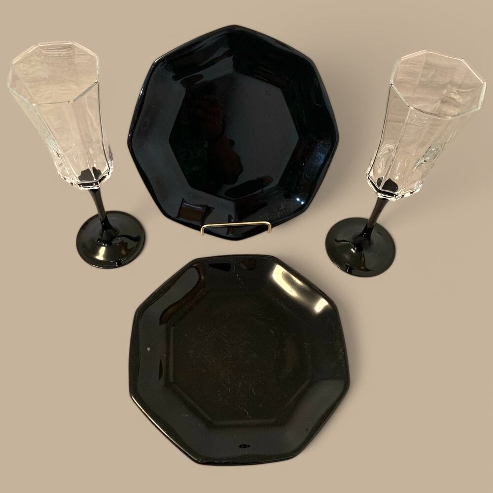 Luminarc Octime Black Stem Flutes & Plates Set – 1980s French Glassware